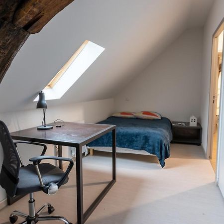 Magnifique Appartement Renove Dans Residence Saumur Exterior foto